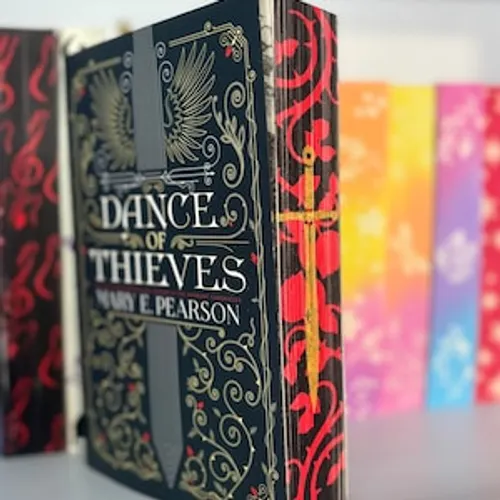 Dance of thieves