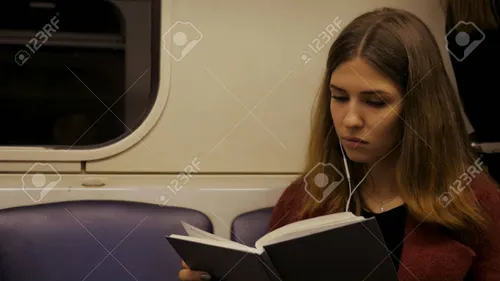 Fille du métro